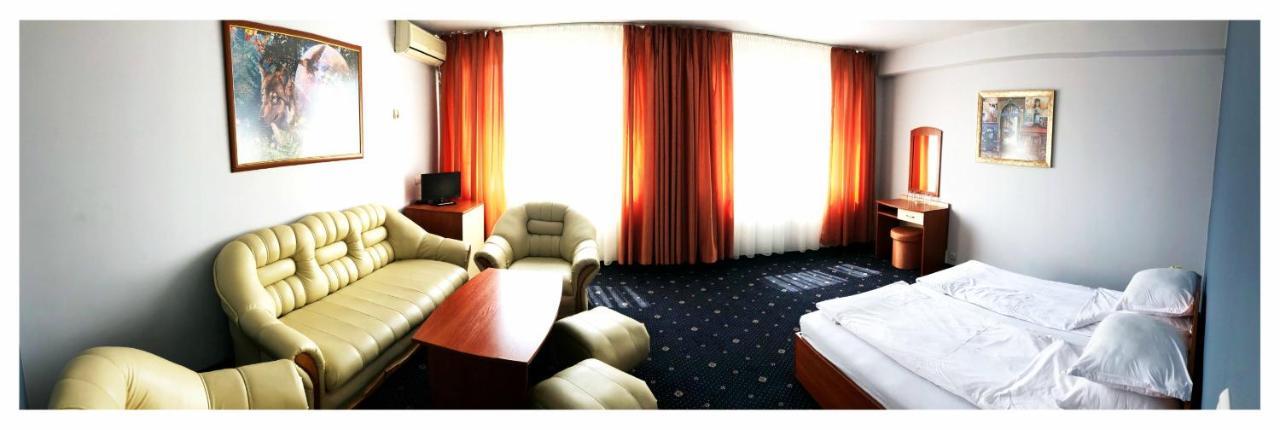 Hotel Rahovets Gorna Oryakhovitsa Exterior photo