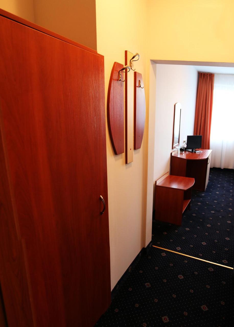 Hotel Rahovets Gorna Oryakhovitsa Exterior photo